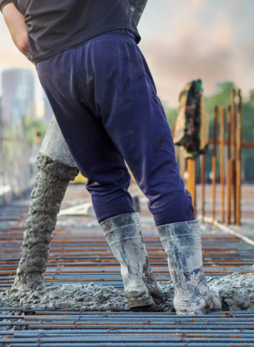 What are the benefits and applications of no-fines concrete?